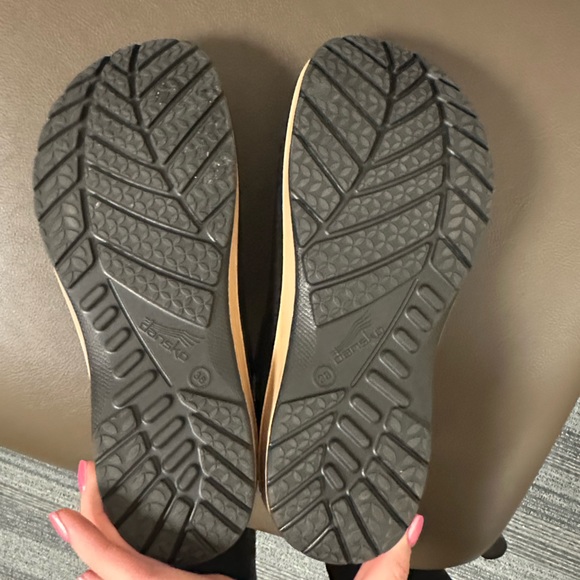 Soft Dansko Clogs - Picture 4 of 4